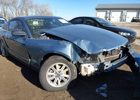 2006 Ford Mustang V6 z USA, uszkodzony, nr VIN 1ZVFT80N565119246